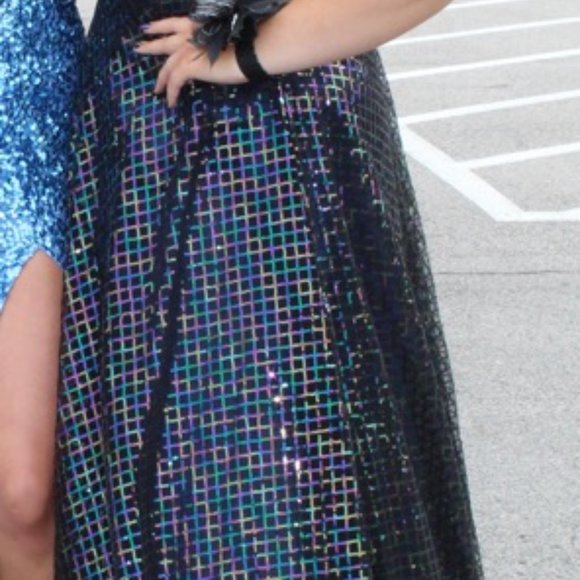 Iridescent Black Formal Dress, Size 20 from Glory Prom - Picture 2 of 16